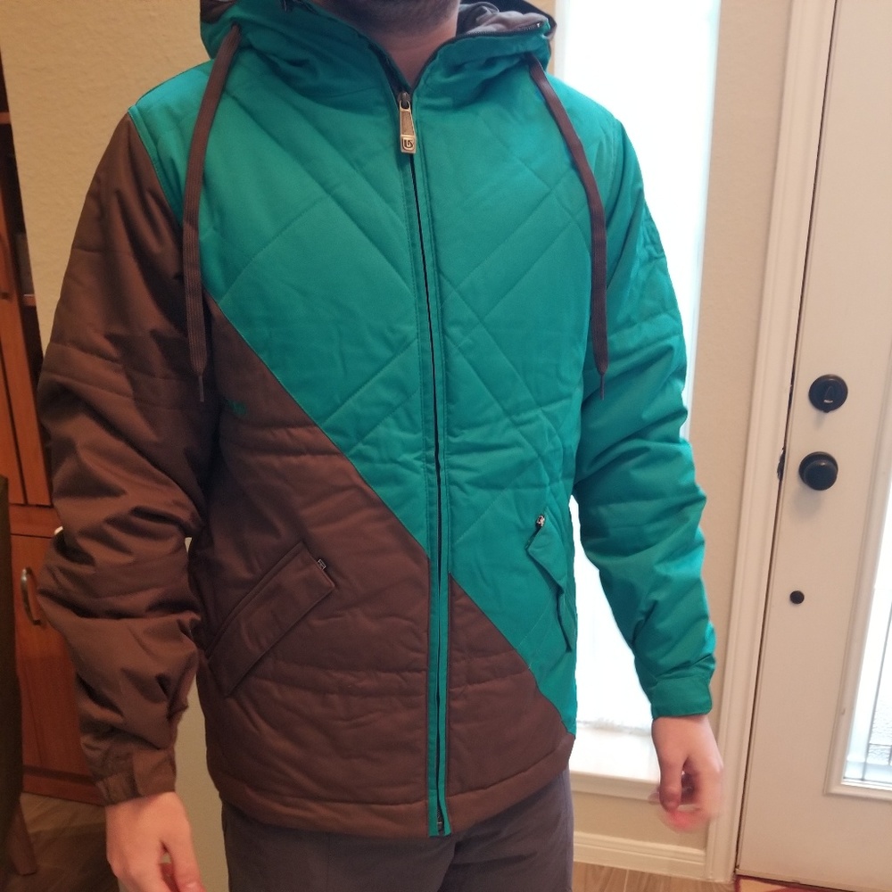 Snowboarding - Picture 2 of 2